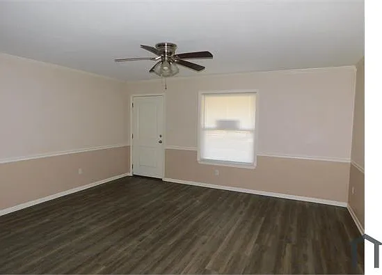 602 E South St — Photo 3