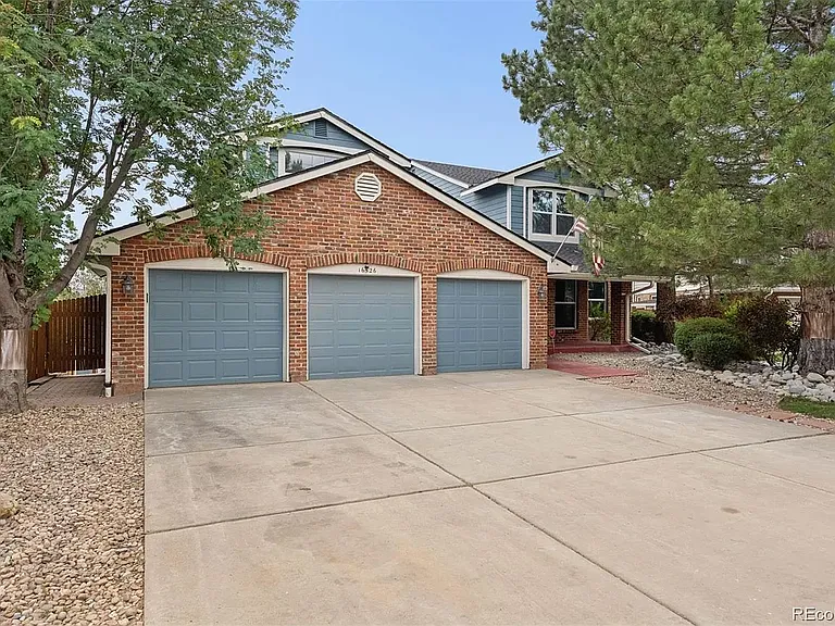 16526 E Alamo Pl #1 — Photo 3
