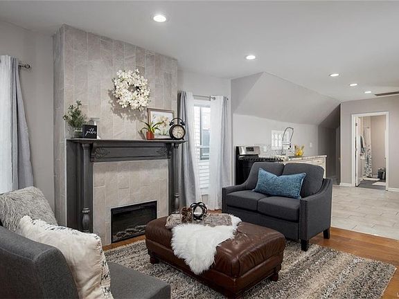 3rd image of 1268 West Ave