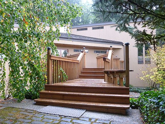 4th image of 14923 NE 163rd St