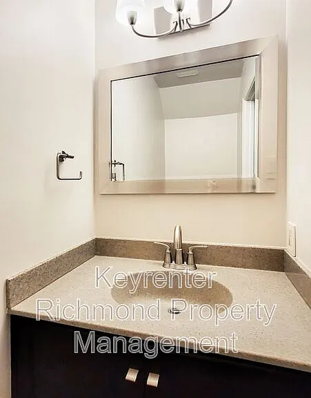 10800 Smithers Ct — Photo 6