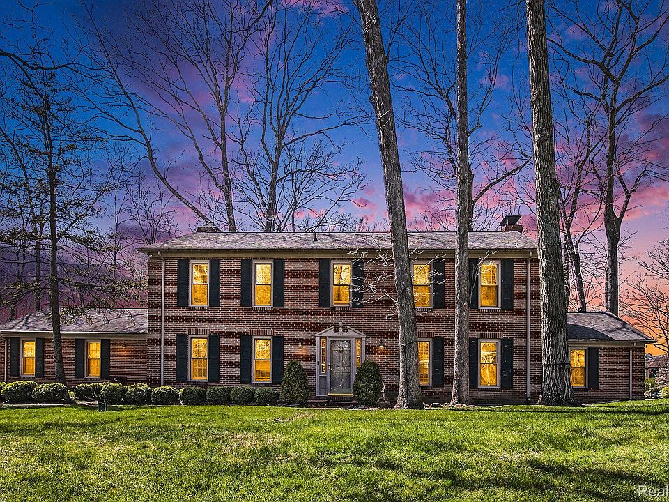 1st image of 9558 Woodmont Dr