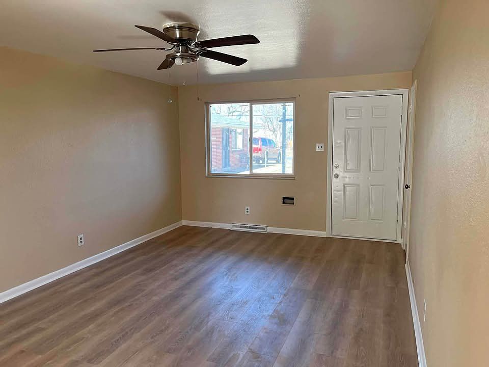 1st image of 5480 W 4th Ave