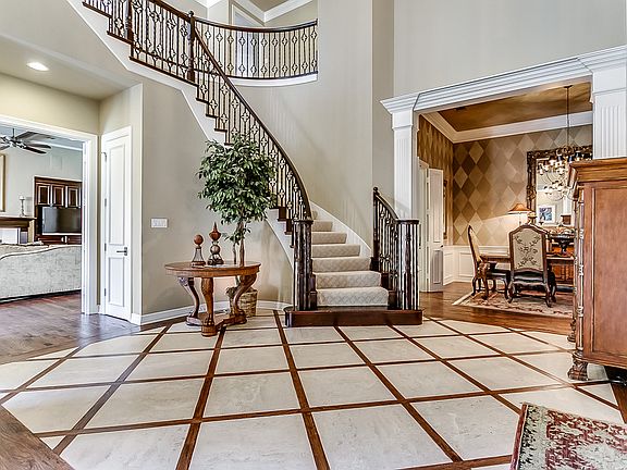 2nd image of 3932 Dove Creek Ln