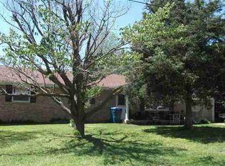 904 N 16th St, Monett, MO 65708