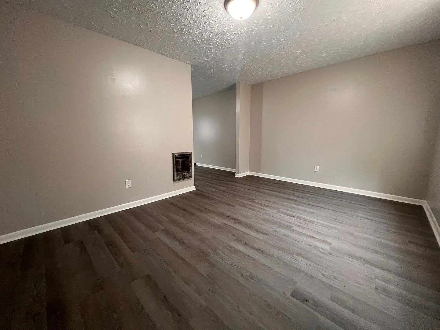 900 Preston Street! — Photo 3
