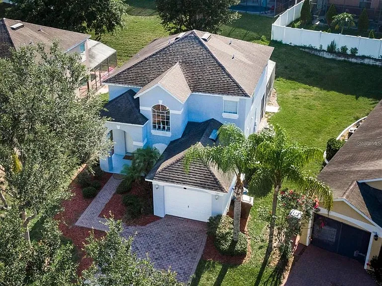 1115 Mariner Cay Dr — Photo 1