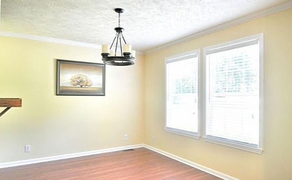 5th image of 617 Greentree Dr