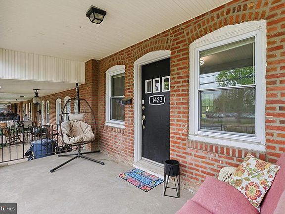 4th image of 1423 Lawrence Rd