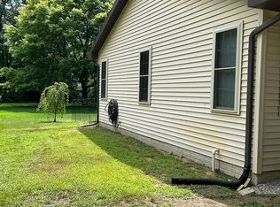 4460 School Rd, Temperance, MI 48182