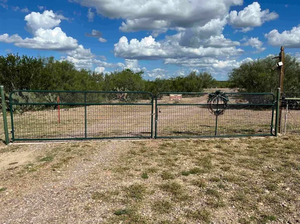 439 Ranch Road 7016 #C, Laredo, TX 78043