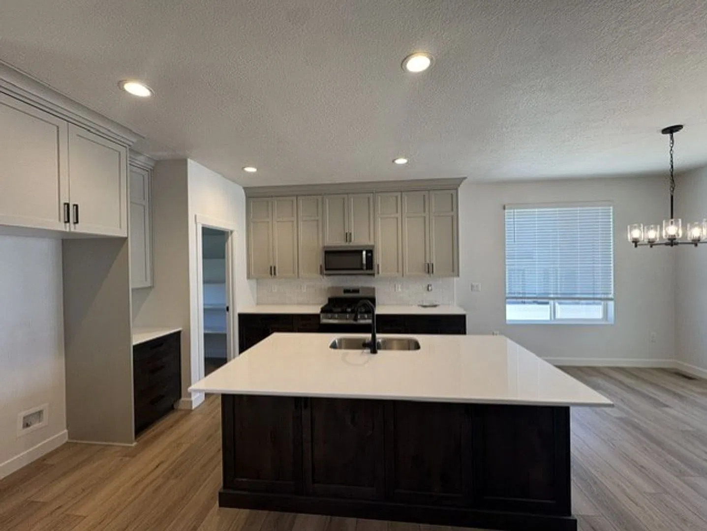 New Build 4br/3ba + $2,895 Savings! One Month Rent Free In Farr West! — Photo 3
