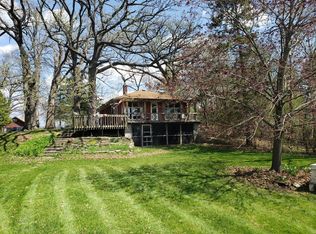 W136S8367 Holz Dr, Muskego, WI 53150