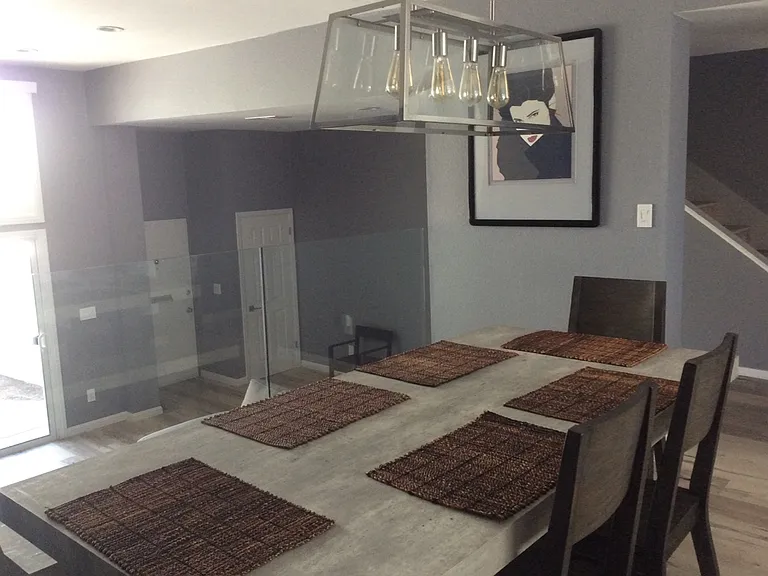 4872 McConnell Ave — Photo 6