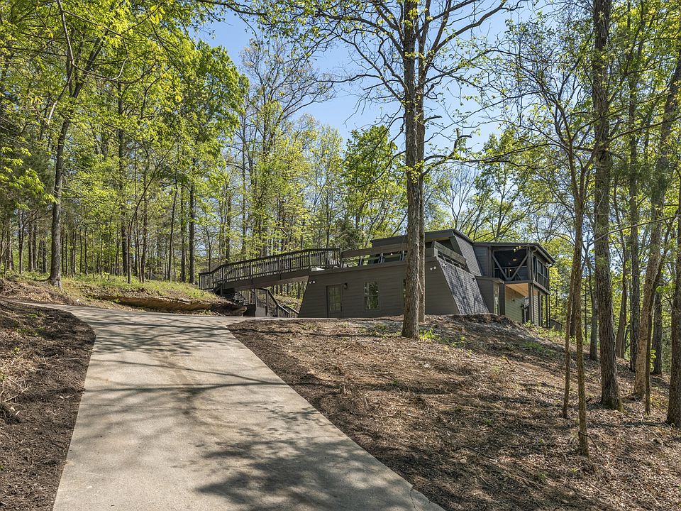 1st image of 7711 Steeplechase Ct
