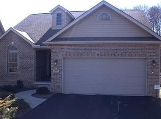 50 Timber Cir, Hubbard, OH 44425