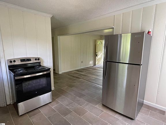 5th image of 416 Blalock Dr