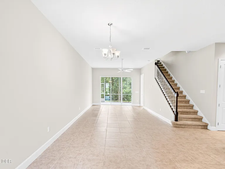 802 Aldenham Ln — Photo 5