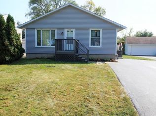 913 Diana Ct, Round Lake Beach, IL 60073