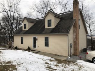 4556 Bentz Rd, Spring Grove, PA 17362