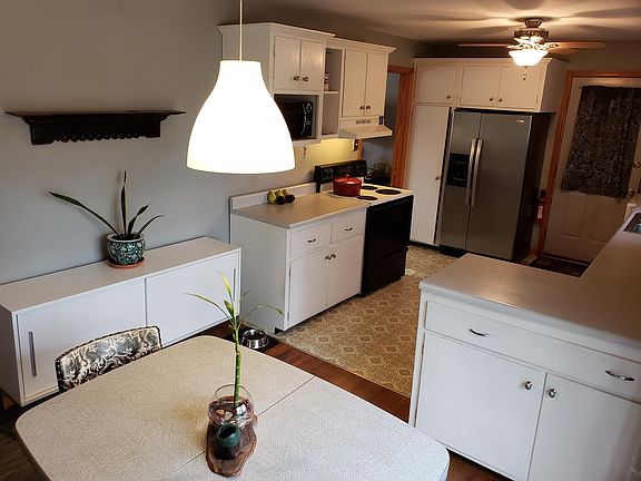 Kitchen & Dining Room Combo