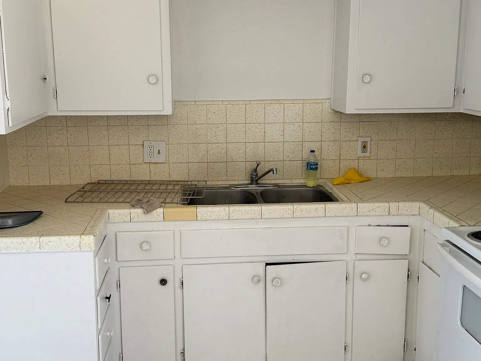 2 bed, 650 sqft, $900 — Photo 2