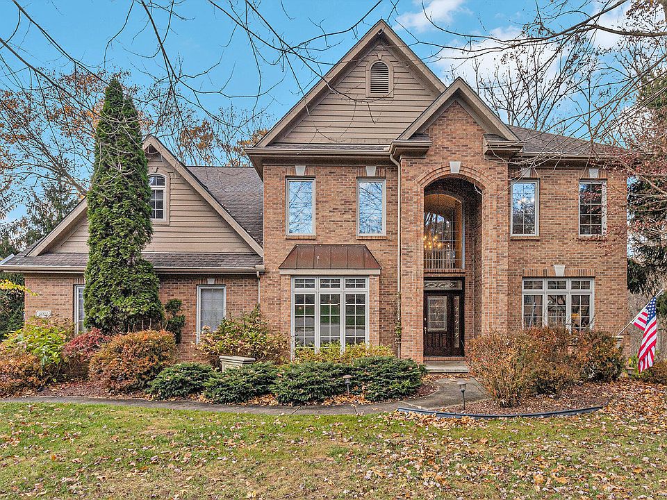 1st image of 8022 Alta Vista Dr