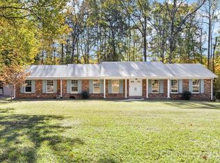 1840 Stoneyridge Dr, Charlotte, NC