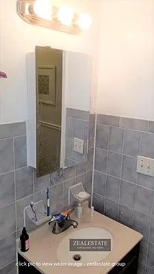 Rented by ZealEstate Group Inc | media 21