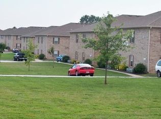 827 W Warren Ave, Ozark, MO 65721