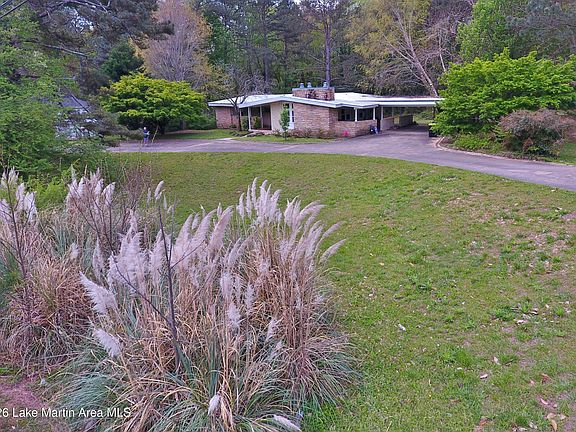 3rd image of 3052 Dadeville Rd
