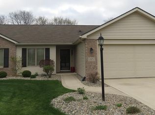 225 Ballenshire Ln, Kendallville, IN