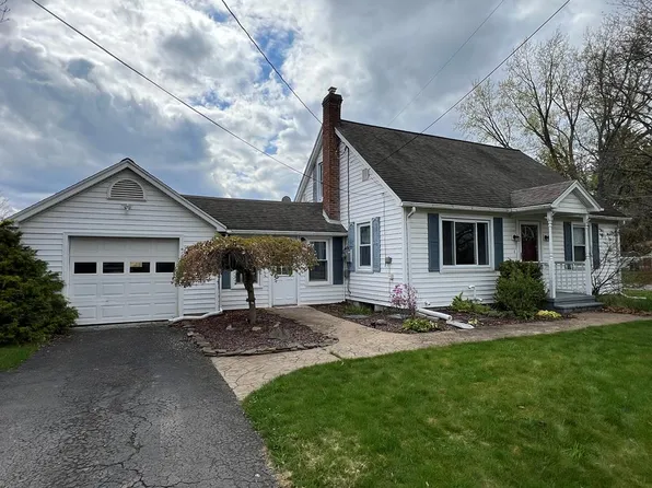 621 Watkins Rd, Horseheads, NY 14845