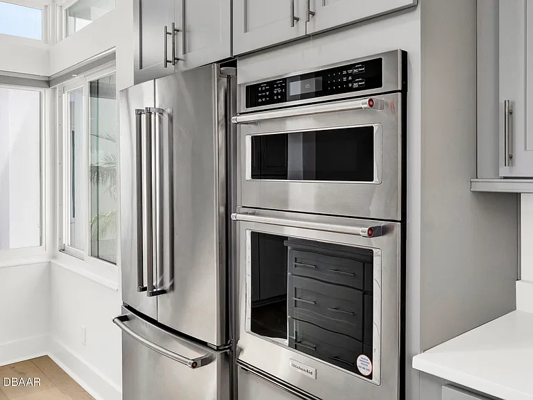 435 Ocean Shore Blvd — Photo 24