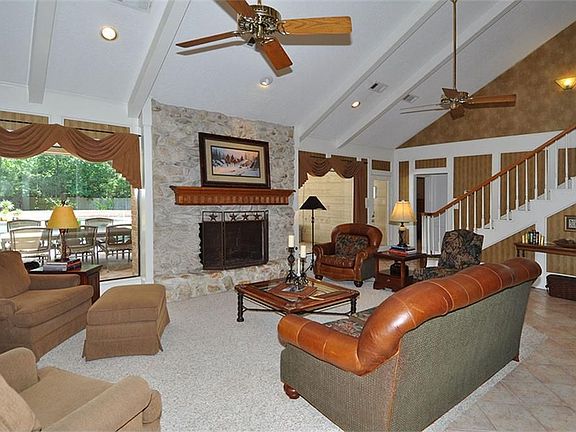 5th image of 2411 Kings Forest Dr