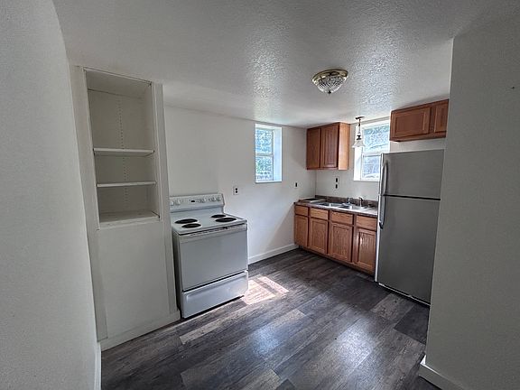 2nd image of 6188 Whitehall Rd