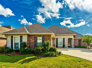216 Lakewood Dr, Houma, LA 70360