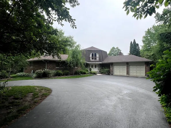 38W361 Binnie Rd, West Dundee, IL 60118