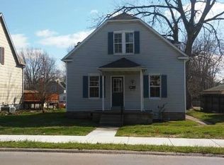 415 Walnut St, Highland, IL 62249