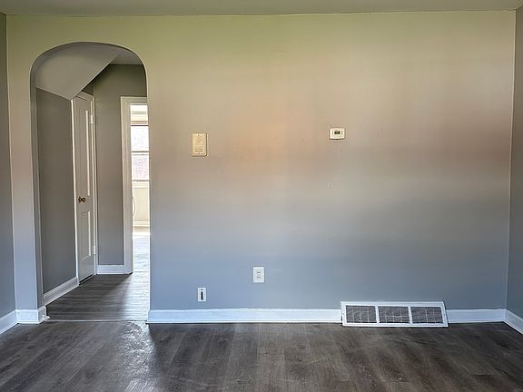 3rd image of 432 W Manheim St #27-A