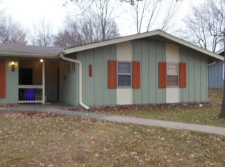 119 SW Robin Rd APT B, Lees Summit, MO 64063