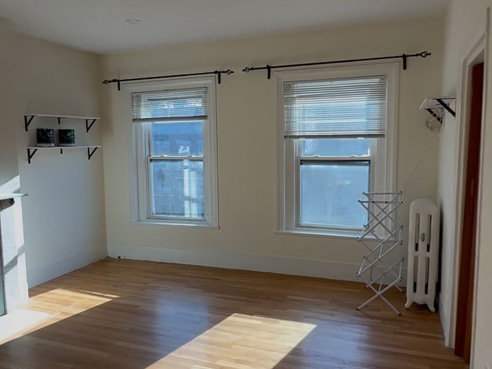 2nd image of 79 Charles St APT 4F