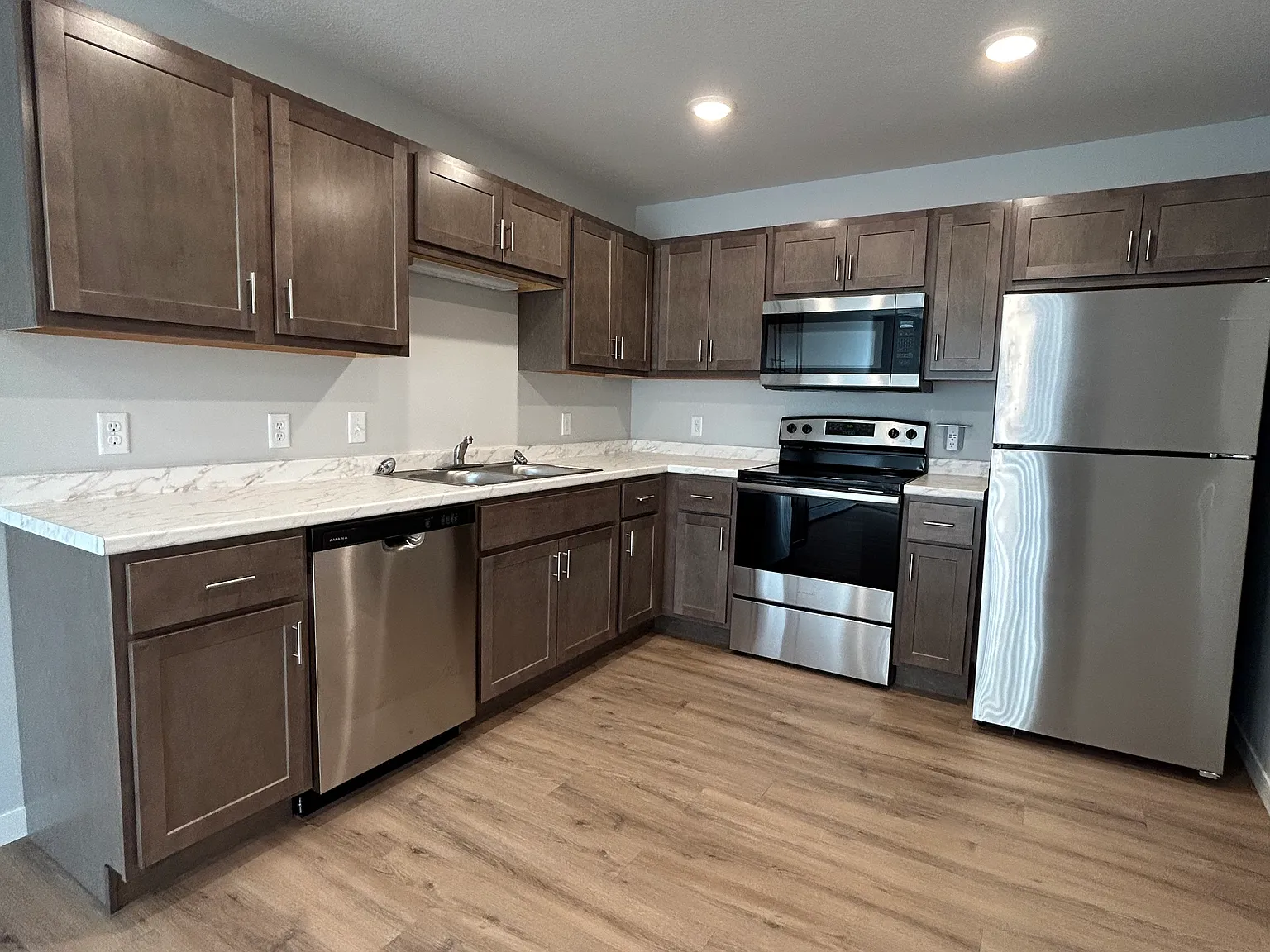 Rum River Residential Suites — Photo 2