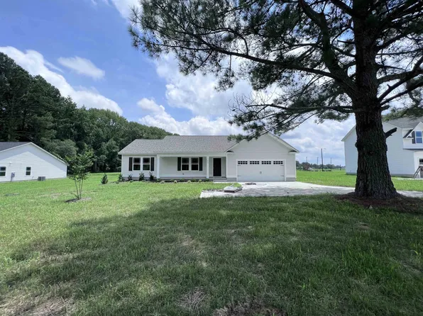 652 Parrish Memorial Rd, Selma, NC 27576