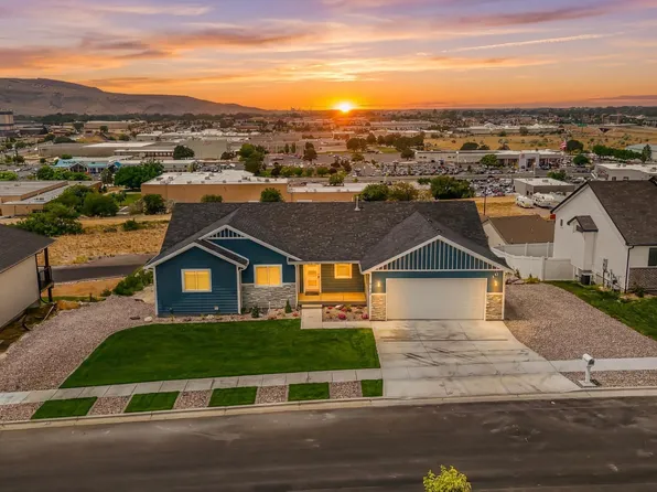 1114 Dolostone Dr, Pocatello, ID 83201