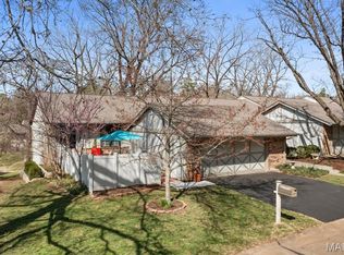 2145 Mason Green Dr, Ballwin, MO