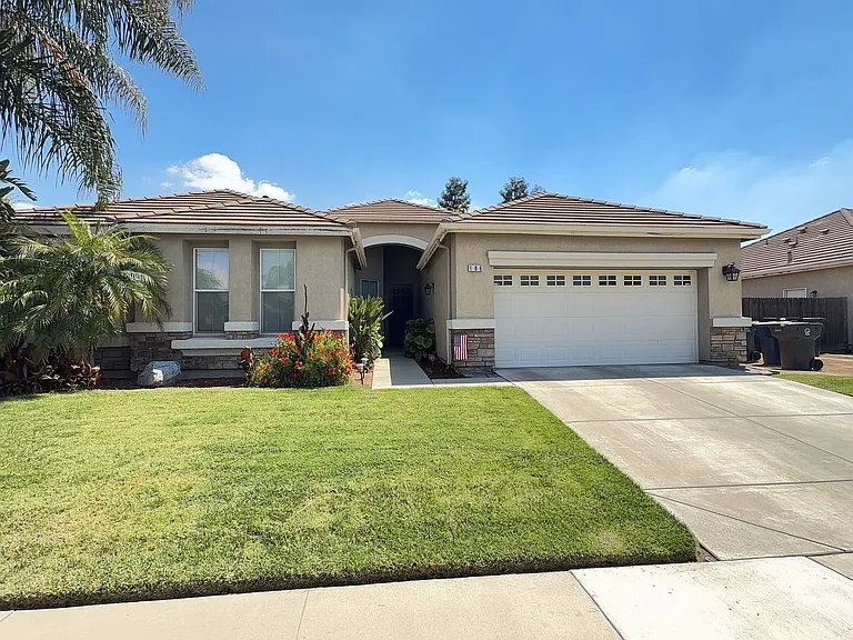 186 Montana De Oro St — Photo 16