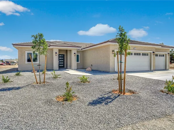 1671 Iguana St, Pahrump, NV 89048