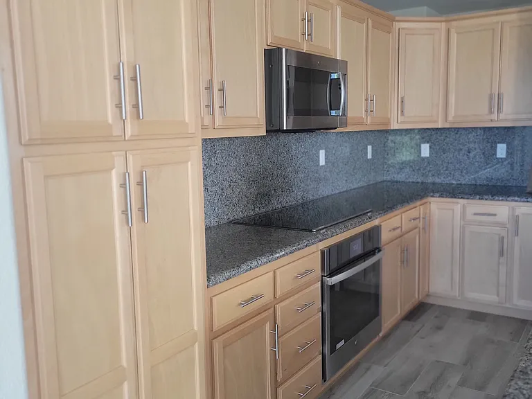401 Waterwood Dr — Photo 7