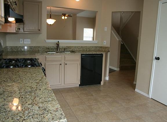5th image of 12422 Thompkins Dr